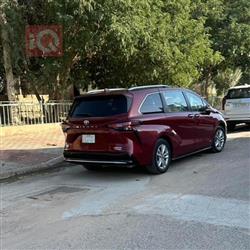 تۆیۆتا سیانا